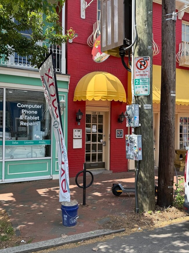 Building Photo - 1309 W Main St