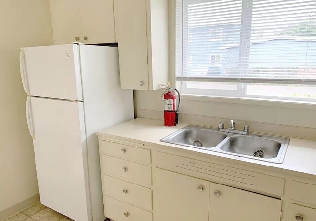 Photo - 810 NW 23rd St Unit 01