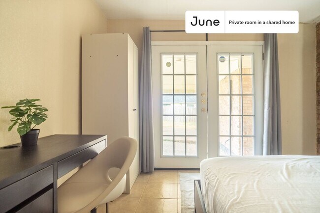 Photo - Room in Shared 4 bed/2 bath home Unidad D