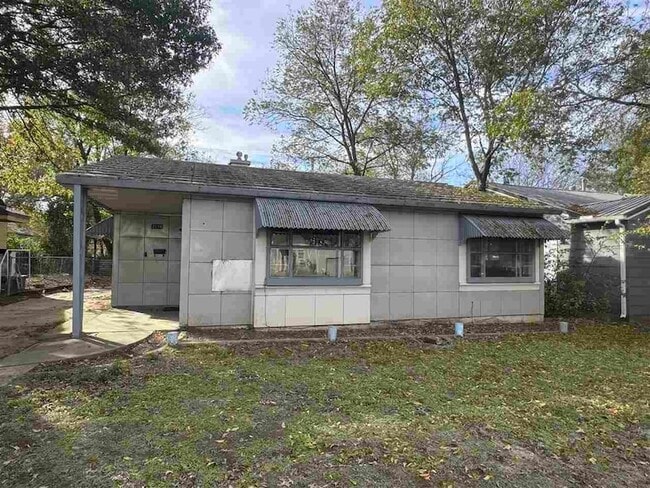 Building Photo - 2119 W Sherwood Ave