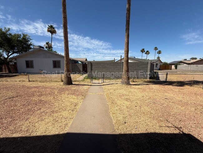 Photo - 13829 N 48th Ave