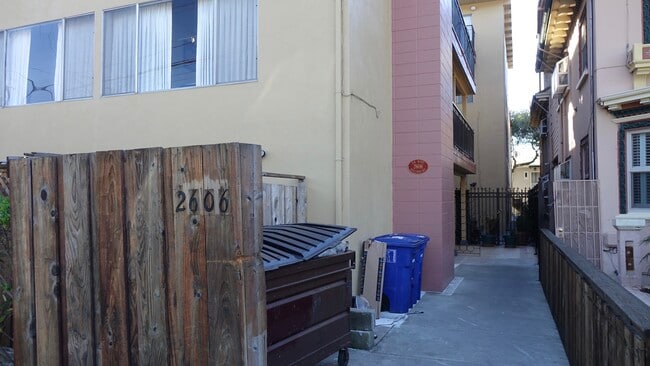 Photo - 2606 Benvenue Ave