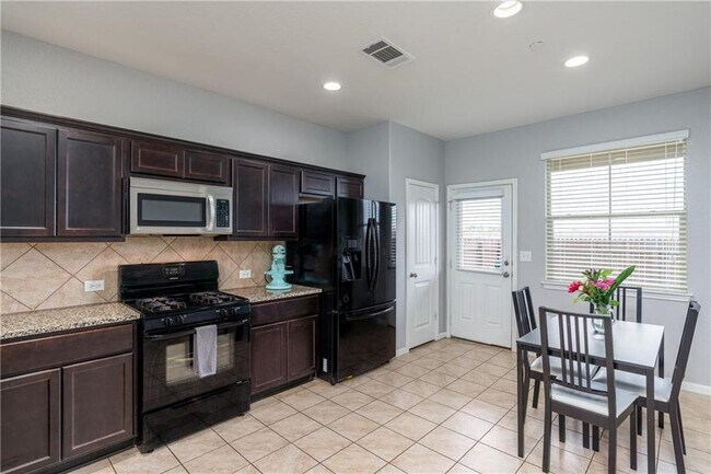 Photo - 2880 Donnell Dr Unit 3701