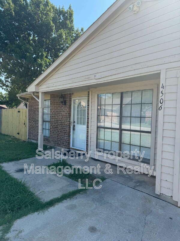 Building Photo - 4506 Nervin St Rental