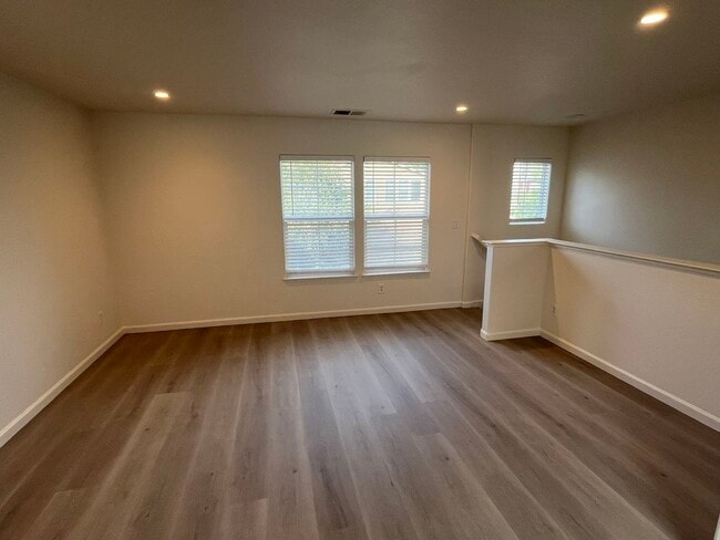 Sala de estar - 1671 E Gate Way Unidad 1671 E Gate Way