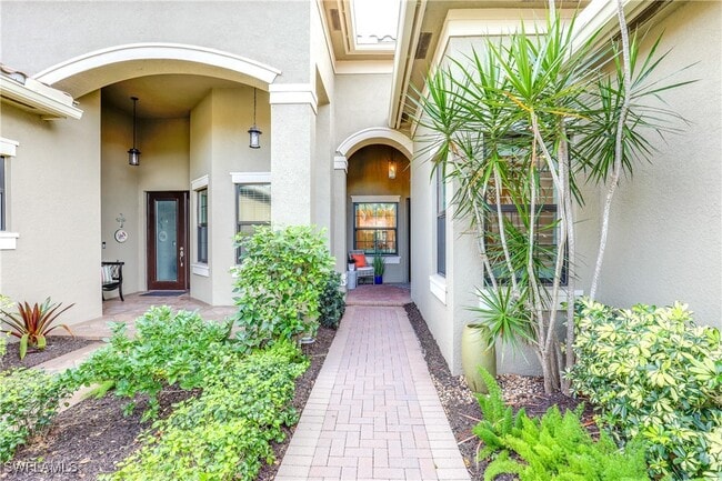 Building Photo - 13435 Silktail Dr Rental