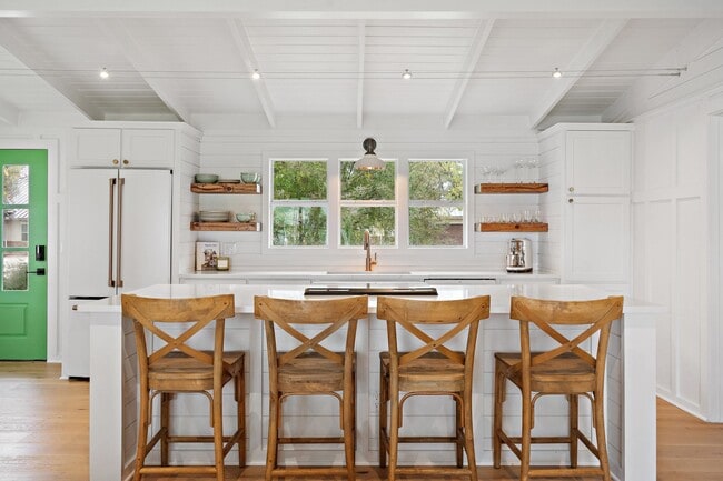 Photo - 316 Beach Dr