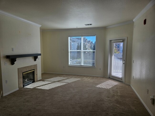Photo - 2 bed 1.5 bath 2nd floor Condo.