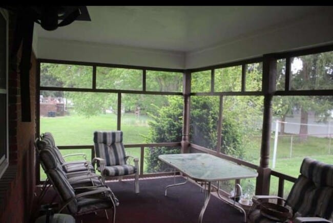 Photo - 122 Collins Ave