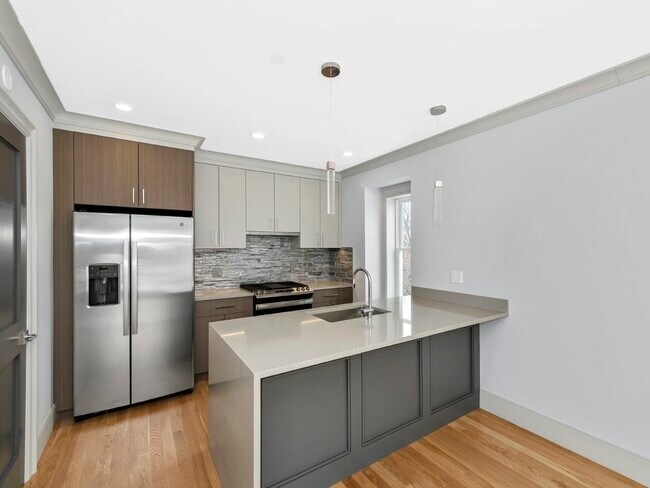 Photo - 142 Willard St Apartment Unit 3