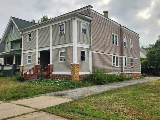 Photo - 536 E 117th St Unit DN South