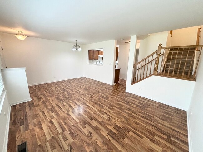 Photo - 652 Lincoln Station Dr