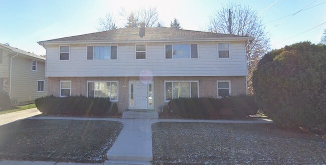 Building Photo - 1821 E Howard Ave Unit 1
