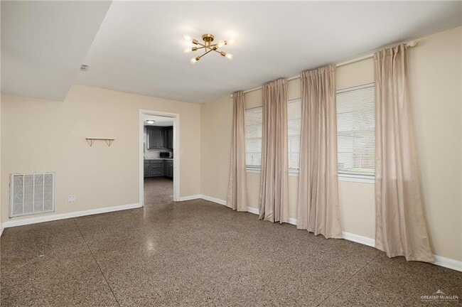 Photo - 13 S 15th St