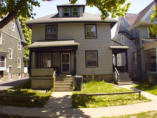 Building Photo - 8-10 Shafer Street Unit 8 Shafer Street