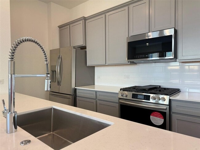Photo - 5506 Amber Brook Ln