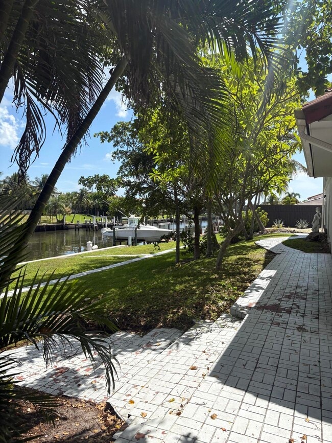 Photo - 2614 Amherst Ln
