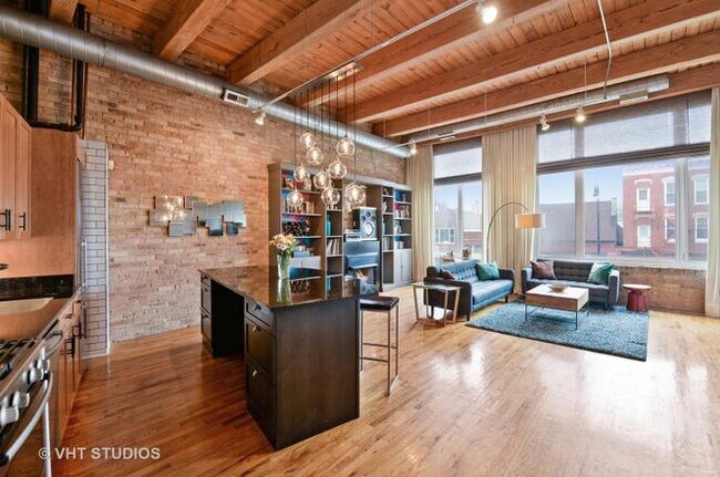 Photo - 2544 W North Ave Unit 2C