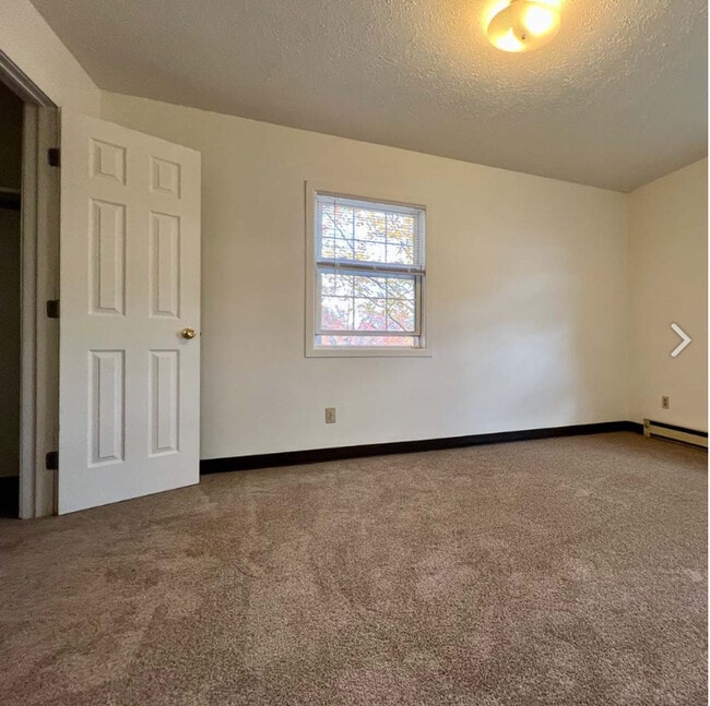 Photo - Heights Manor Apartments