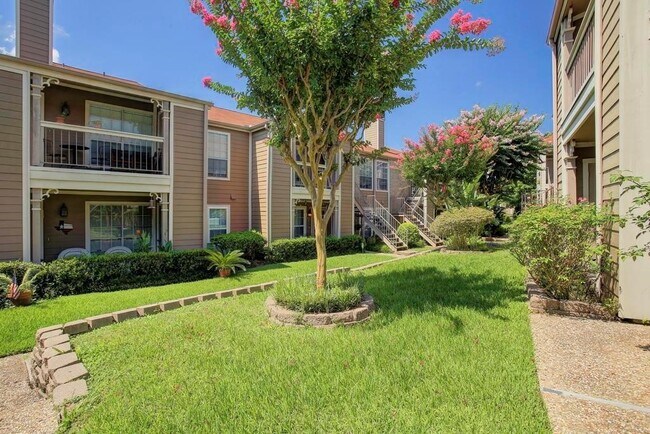 Photo - 1880 White Oak Dr Unit 107