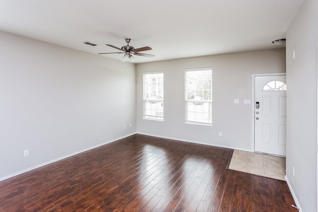 Photo - 5000 Caraway Dr
