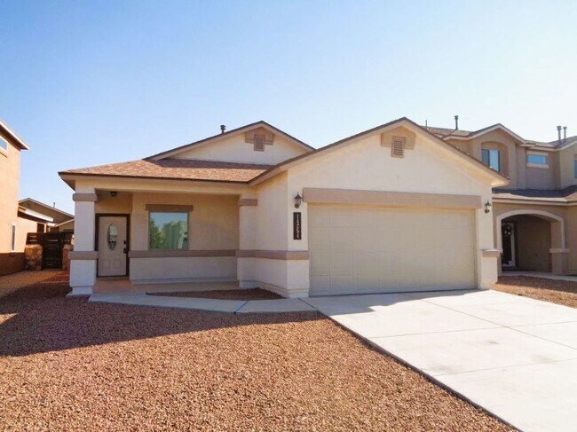 Building Photo - Fabulous Single Level Eastside Home With Refrigerated Air Located In Quiet Neighborhood