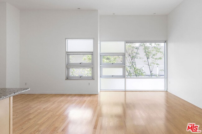 Photo - 630W W 6th St Unit 510