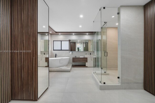 Photo - 168 Fiesta Way