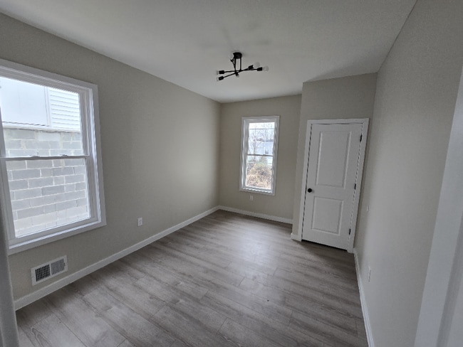 Photo - 201 Maple Ave Unidad 1