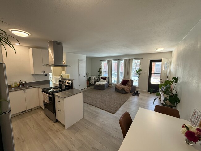 Photo - 1746 Azalea Dr Unit 4