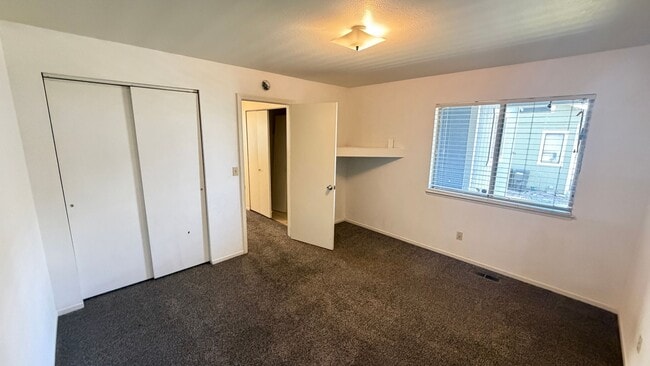 Photo - 777 Wagon Dr Unidad B