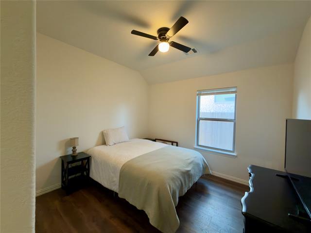 Photo - 416 Paloma St