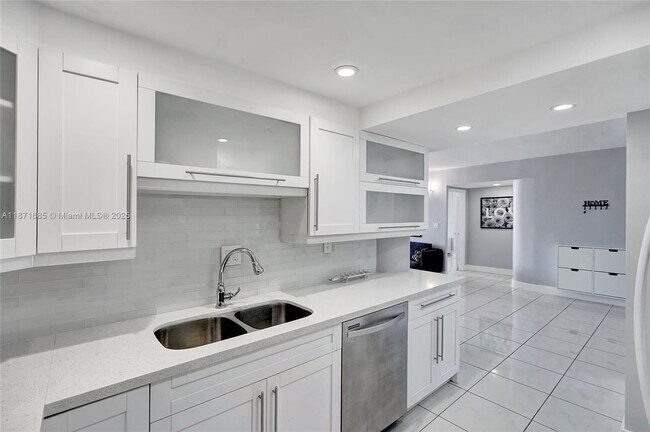Photo - 3725 S Ocean Dr Unit 1519
