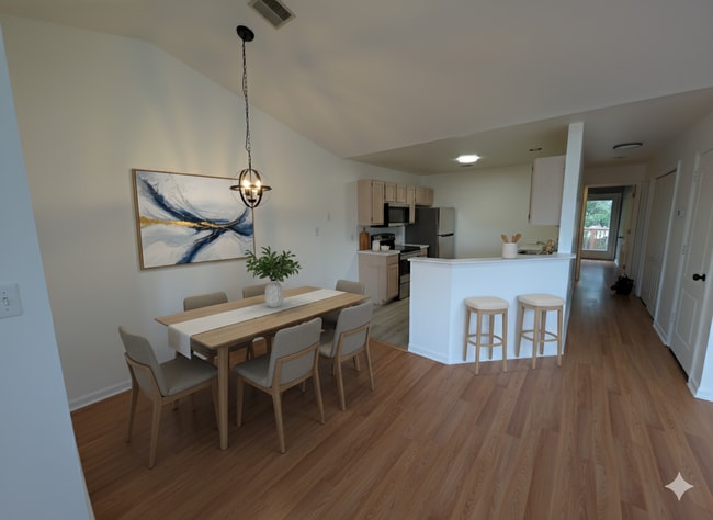 Photo - 192 Lindfield Cir