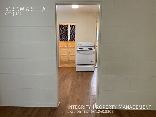 513 NW A St Unit A
