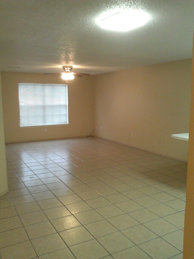 Photo - 182-184 Southwinds Drive Unit 184 Southwinds Drive