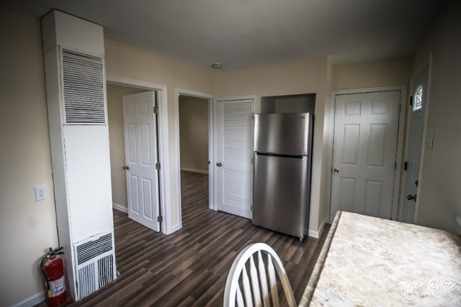 Photo - 542 W Maple Ave