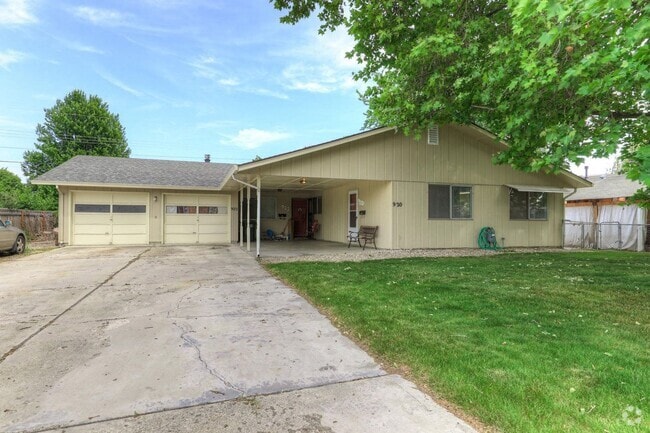 Building Photo - Super Cute Place- Patio With Yard Unit 920 Rental
