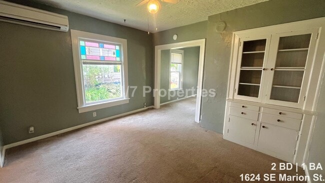 Photo - Charming 2 BD | 1 BA Duplex in Sellwood
