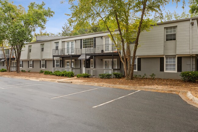Building Photo - Oak Run Rental
