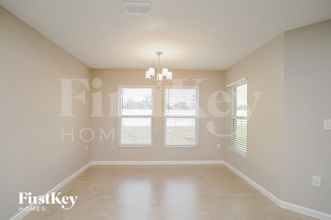 Photo - 429 Earhart Dr