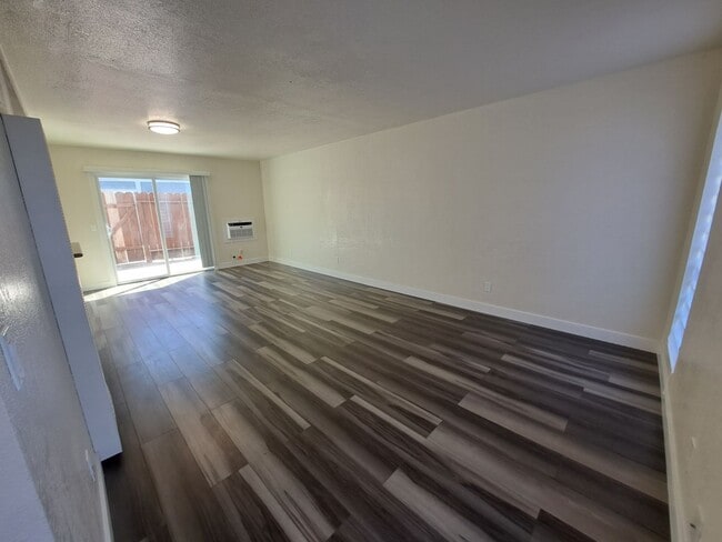 Photo - 145 Del Rey Ct