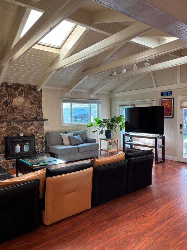 Photo - 520 Linford Pl