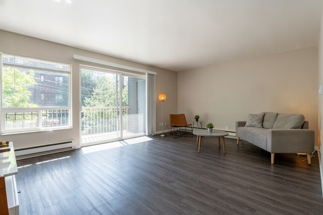 Photo - Lakeview Place