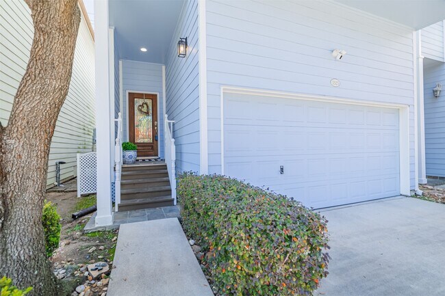 Photo - 3325 New Garden View Ln