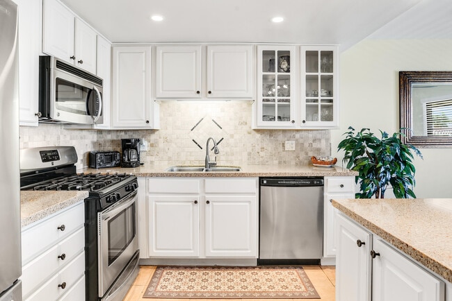 Photo - 1830 N Mira Loma Way