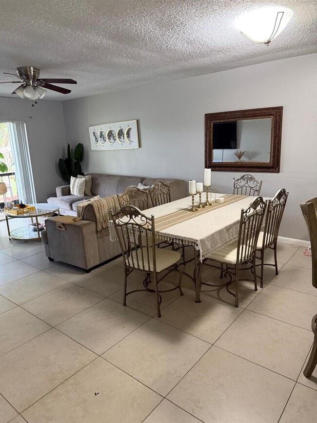 Photo - 4124 NW 88th Ave Unidad 203