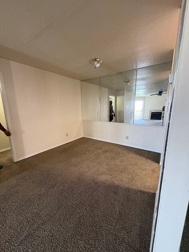 9700 Leawood Blvd Unit 216