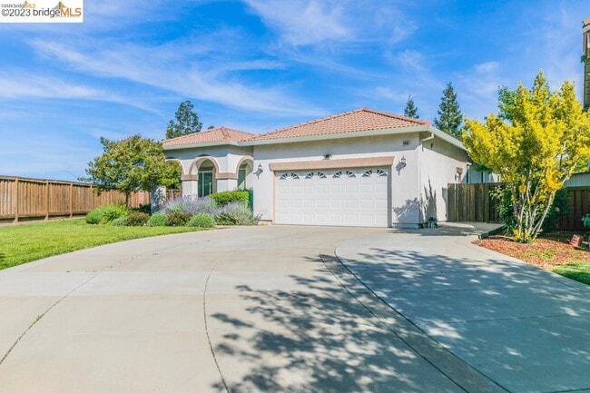 Photo - 1055 Meadow Brook Dr