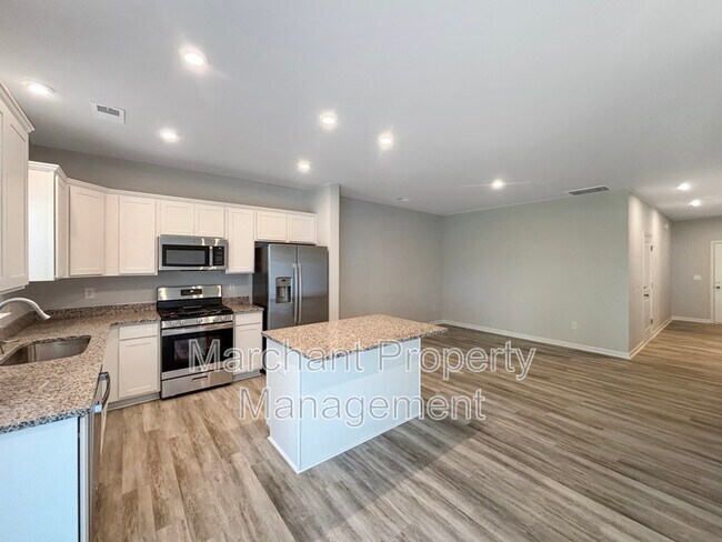 Photo - 154 Randwick Ln